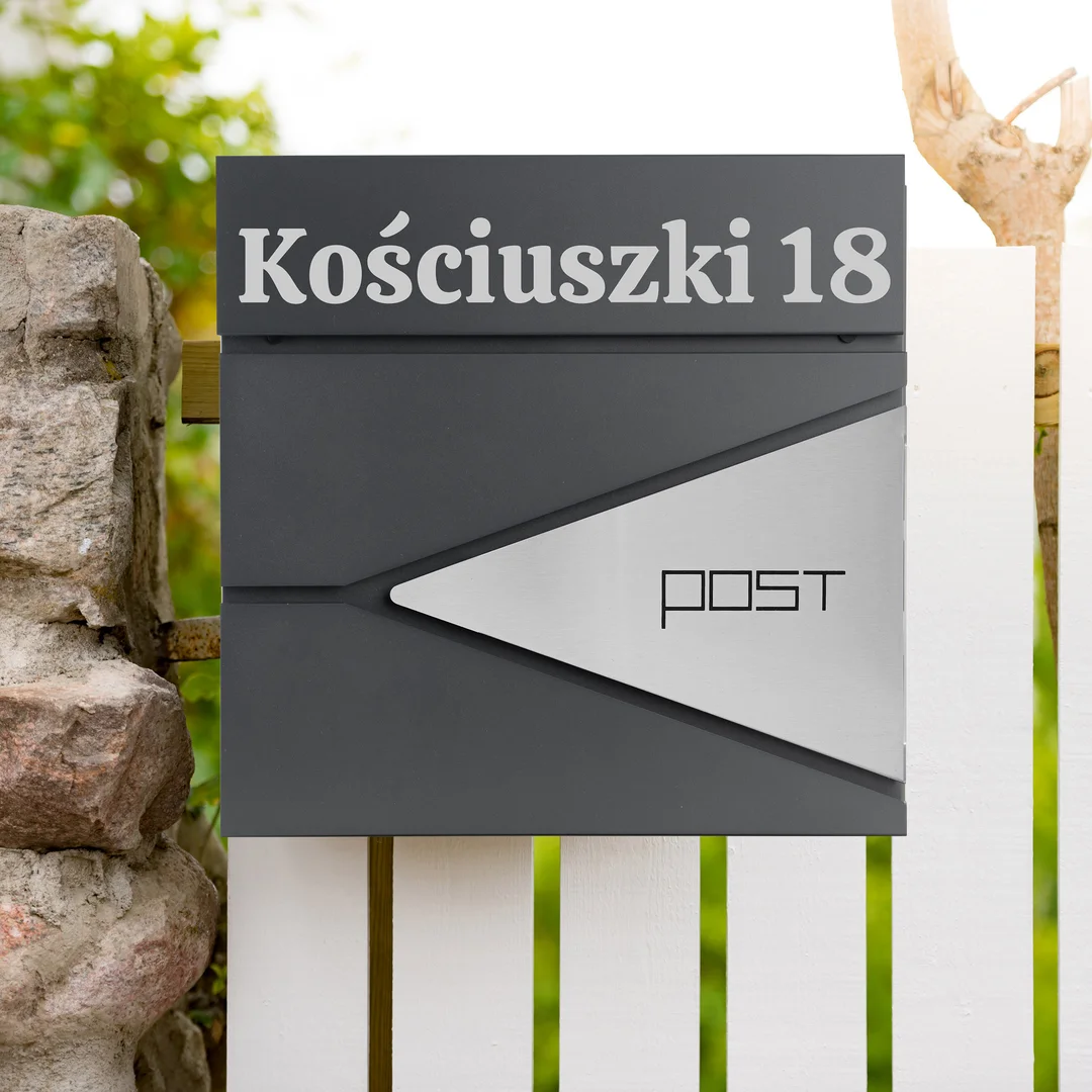Skrzynka pocztowa na listy Boris antracyt z napisami — zdjęcie 3