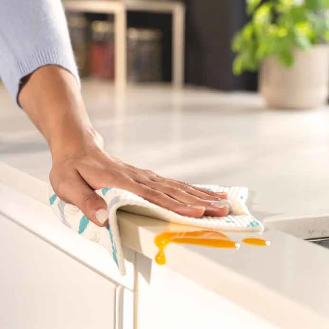 Ściereczka uniwersalna z enzymami Vileda Pro Clean 4 szt. — zdjęcie 13