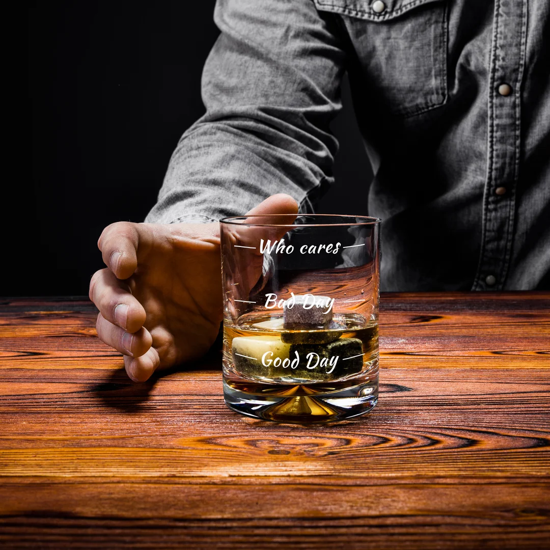 Szklanka do whisky Who cares wieczór kawalerski — zdjęcie 3