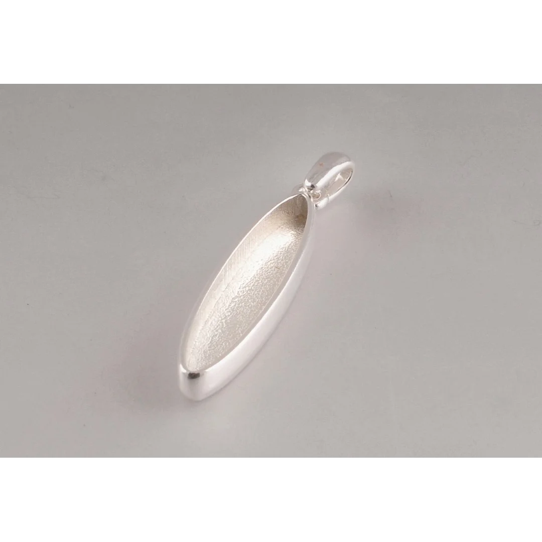 Zawieszka Długi Owal 39x10 mm