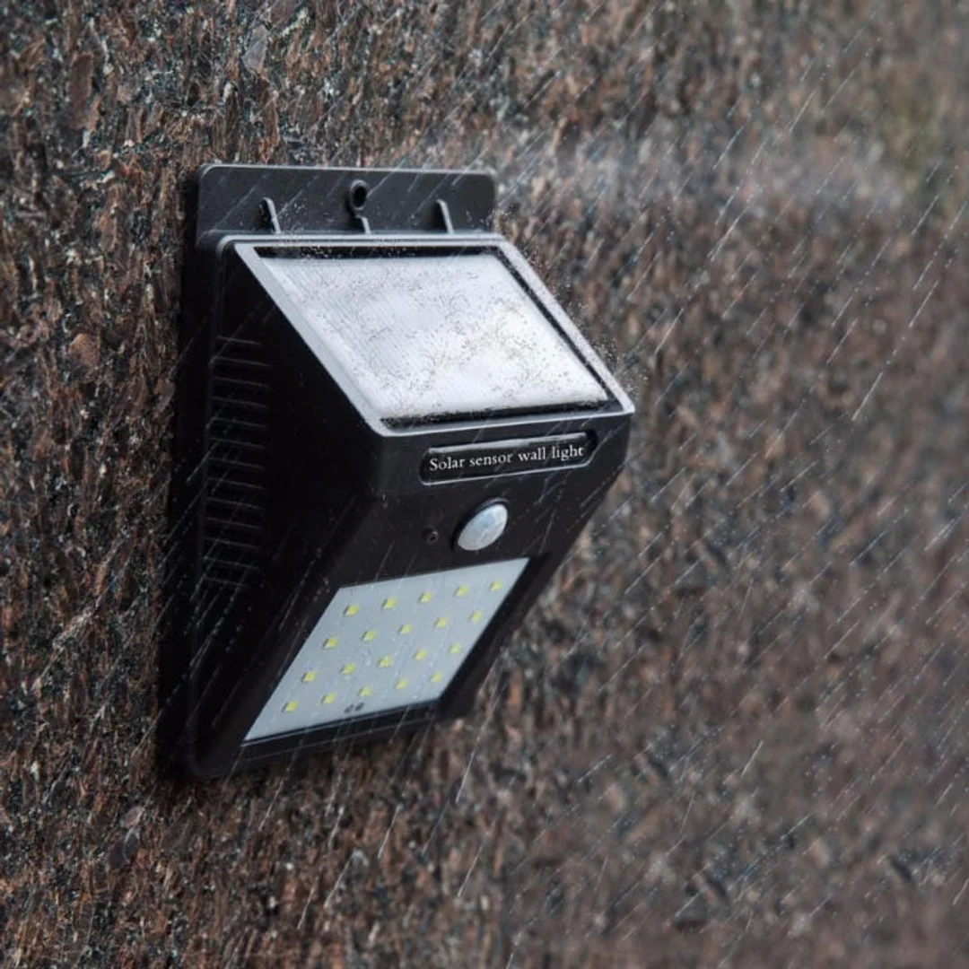 Lampa Solarna LED z Czujnikiem Ruchu i Zmierzchu, Zasilana Energia Słoneczną, Montażowy Panel Światła Zewnętrznego Białego Zimnego — zdjęcie 10