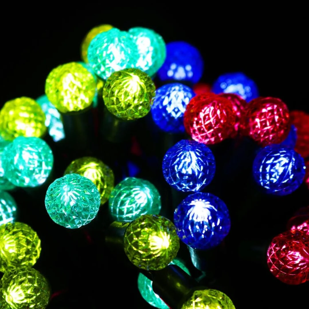 Lampki Choinkowe LED Kryształowe Kulki Multikolor 50 sztuk - Dekoracja Świetlna Zewnętrzna — zdjęcie 3