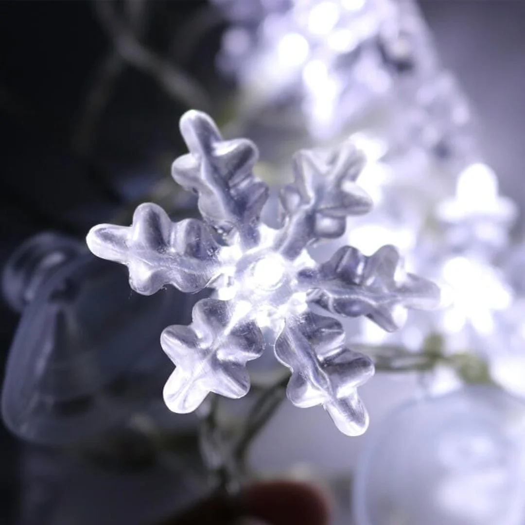 Zestaw Świątecznych Lamp LED Śnieżynki na Przyssawkach - Zasilanie Bateryjne — zdjęcie 4