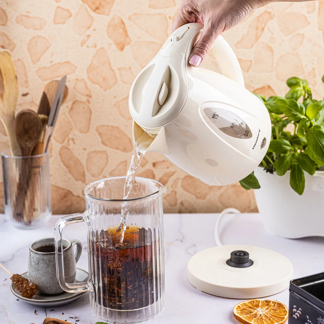 Czajnik elektryczny 1,2 L, kremowy, LED, szybkie gotowanie, Klausberg — zdjęcie 8