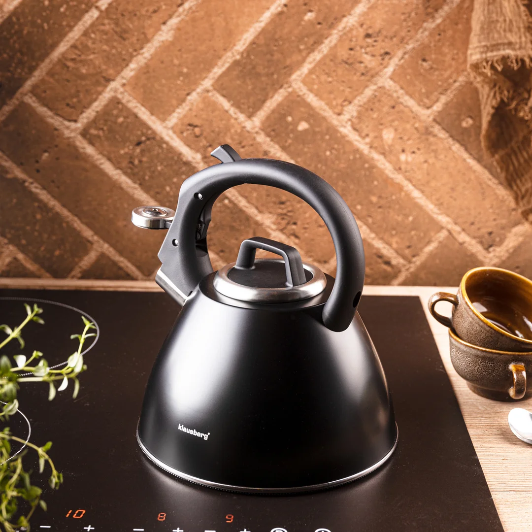Czajnik stalowy 2,5 L czarny mat z uchwytem Soft-Touch, Klausberg KB-7952 — zdjęcie 5