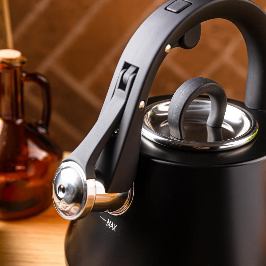 Czajnik stalowy z gwizdkiem 2,5 L czarny mat, Klausberg KB-7948 — zdjęcie 11