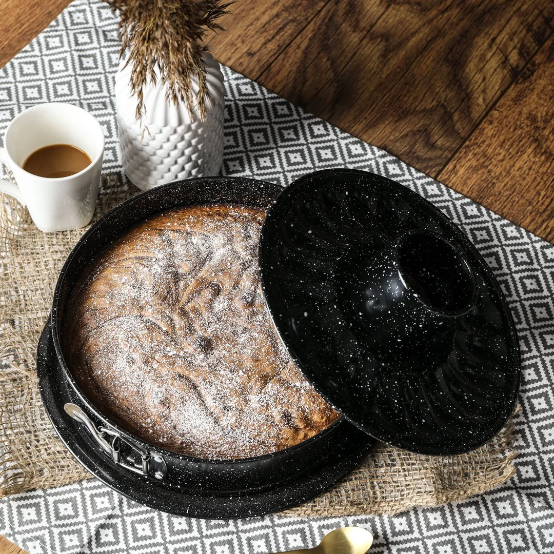 Forma, blacha do pieczenia , tortownica 28 cm + wkład do babki — zdjęcie 4