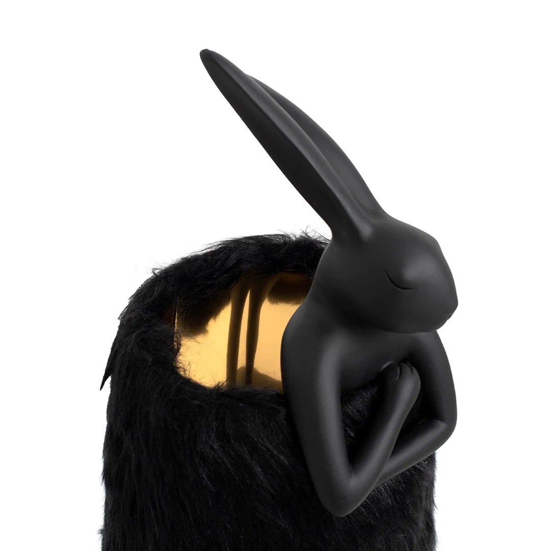 KARE lampa stołowa RABBIT FUR 50 cm czarna / złota — zdjęcie 4