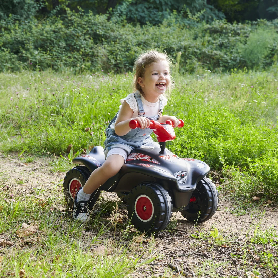 BIG Bobby Quad Racing Jeździk Czarny Odpychacz dla Chłopca Auto