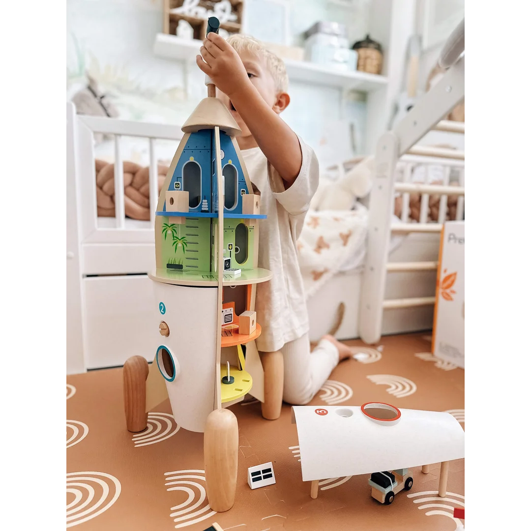 CLASSIC WORLD Drewniana Rakieta Domek dla Dzieci + Figurki 51el.