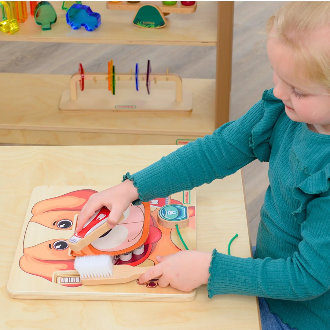 MASTERKIDZ Nauka Zdrowej Higieny Jamy Ustnej na Przykładzie Pieska Tablica Ścienna Edukacyjna Montessori