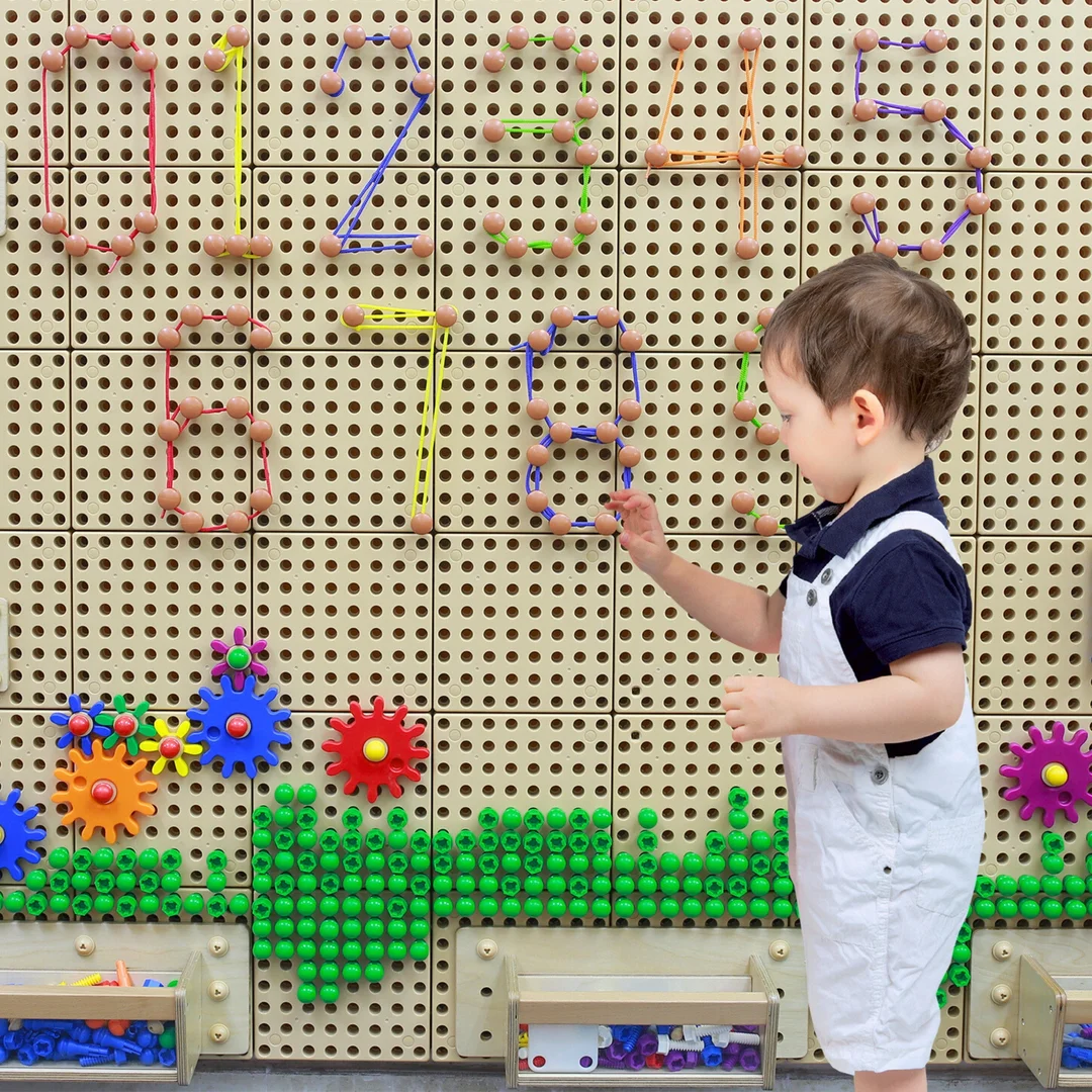 MASTERKIDZ Zestaw Kołeczki i Sznurki Do Tablicy Naukowo Kreatywnej STEM
