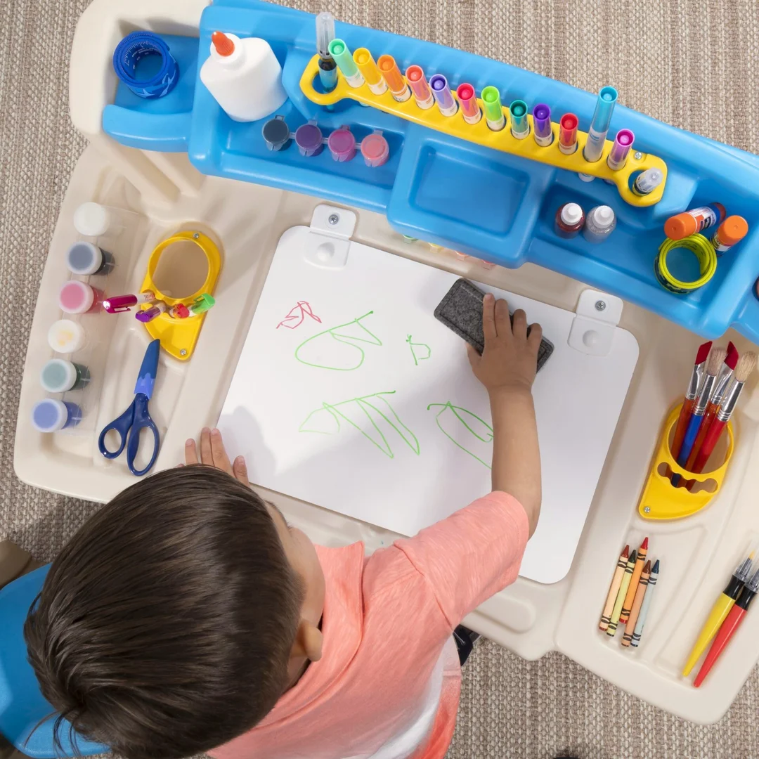 Biurko z Krzesełkiem Kącik plastyczny edukacyjny Delux