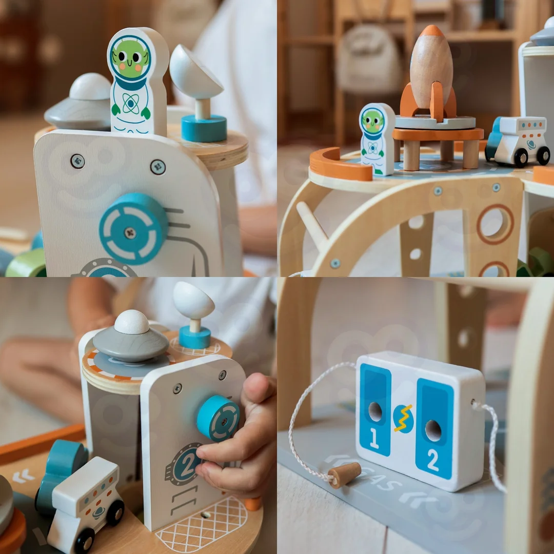 TOOKY TOY Parking Drewniany Kosmiczna Stacja