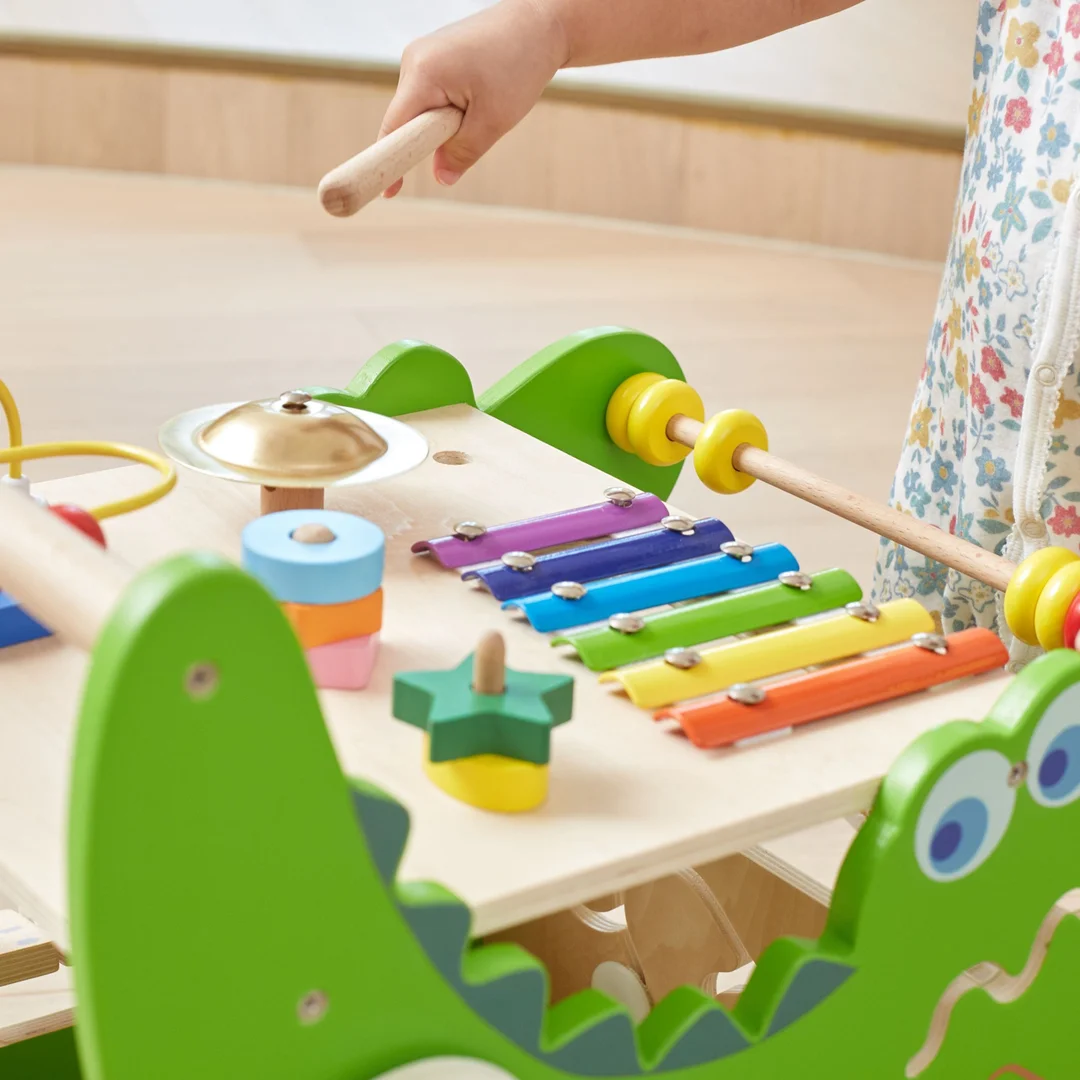 VIGA Drewniany Pchacz Edukacyjny Krokodylek