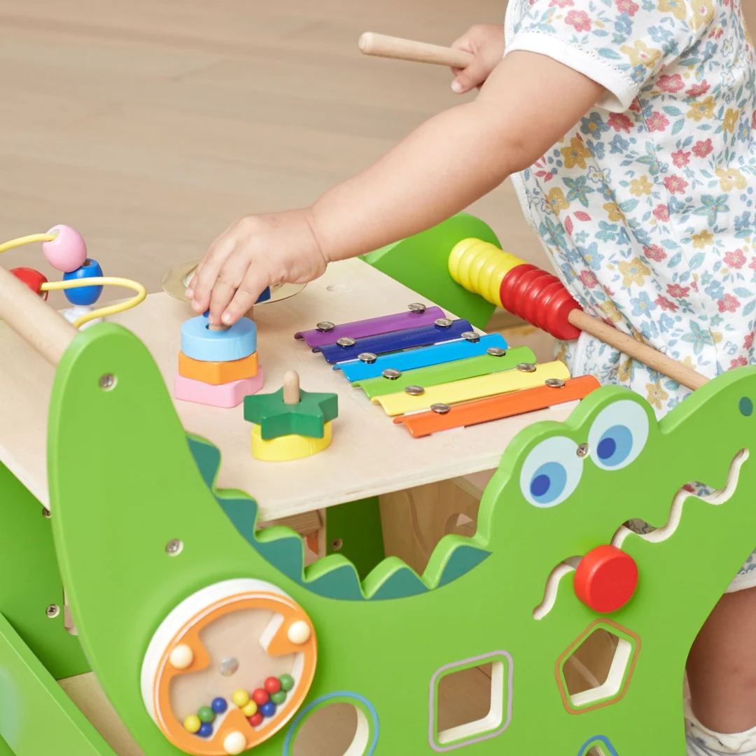 VIGA Drewniany Pchacz Edukacyjny Krokodylek