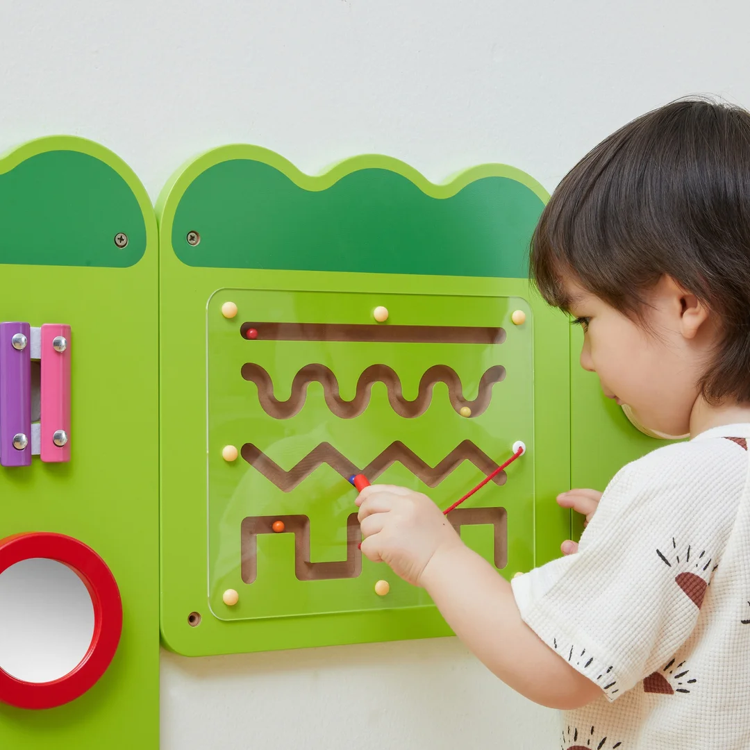 VIGA Tablica Sensoryczna Manipulacyjna Krokodyl Certyfikat FSC Montessori