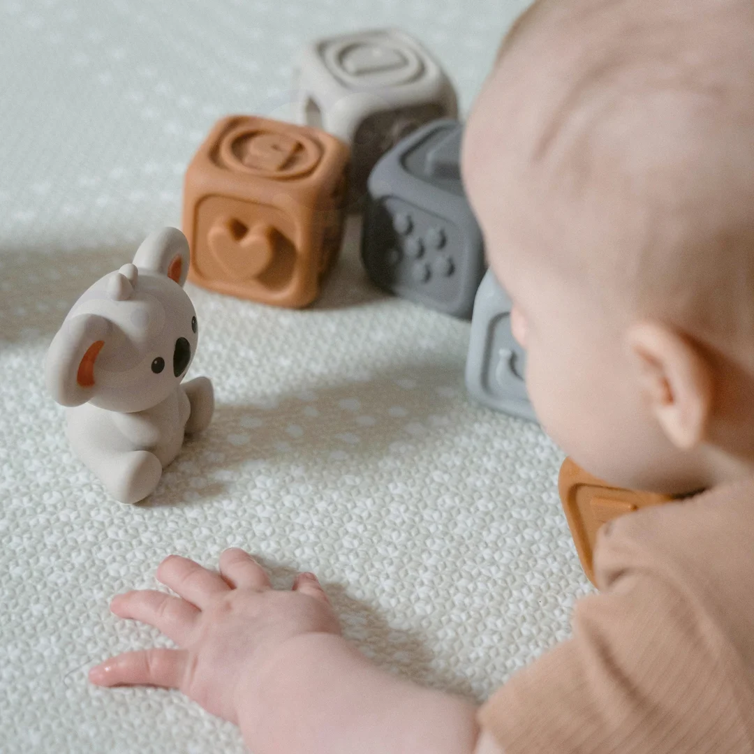 WOOPIE BABY Zestaw Edukacyjna Piramdka Klocki Sensoryczne Gryzak Cyferki