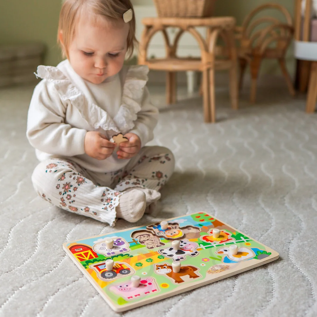 WOOPIE GREEN Drewniane Puzzle Montessori Farma z Pinezkami Do Dopasowania