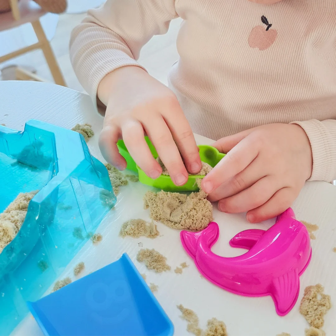 WOOPIE Piasek Kinetyczny Zestaw Stolik z Foremkami