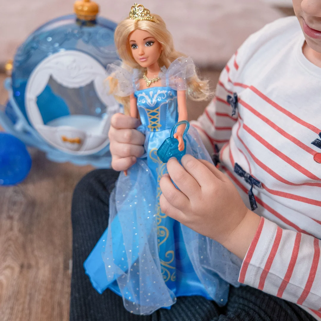 WOOPIE ROYAL Lalka Lodowa Księżniczka Lily i Magiczny Powóz Karoca Akcesoria