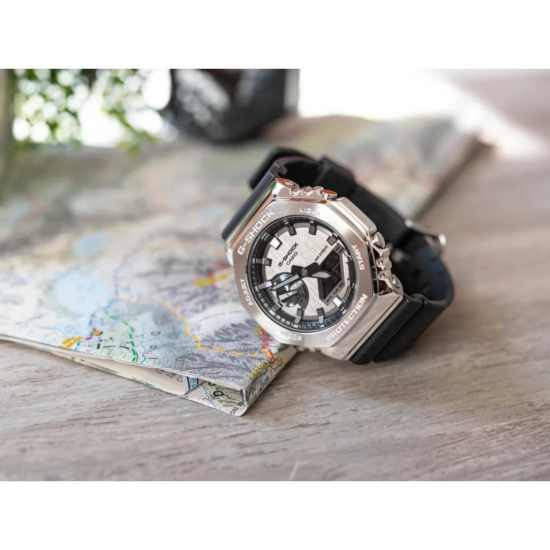 Zegarek Casio G-Shock GM-2100-1AER