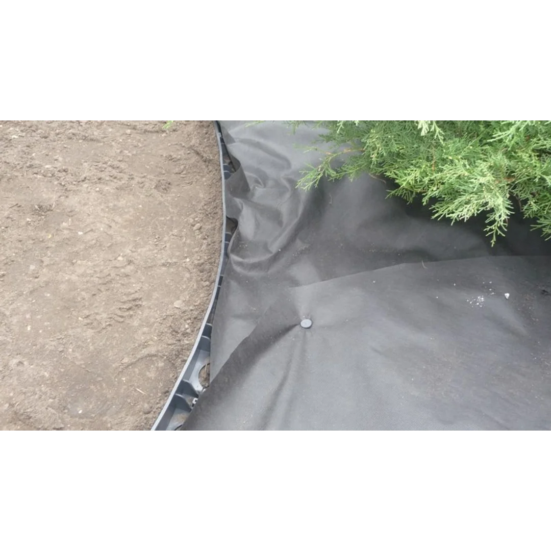 Agrowłóknina Czarna P-50 UV 0,8m x 400mb GF Agro — zdjęcie 6