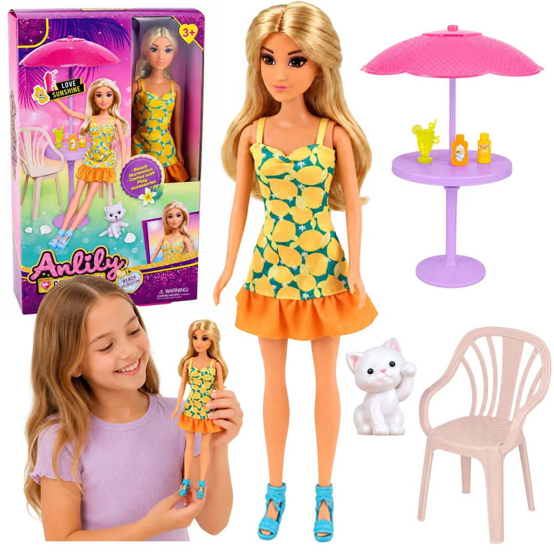 ND24_30000 Lalka Anlily W Żółtej Sukience Z Kotek Meble Ogrodowe Parasol Akcesoria 5907990204157