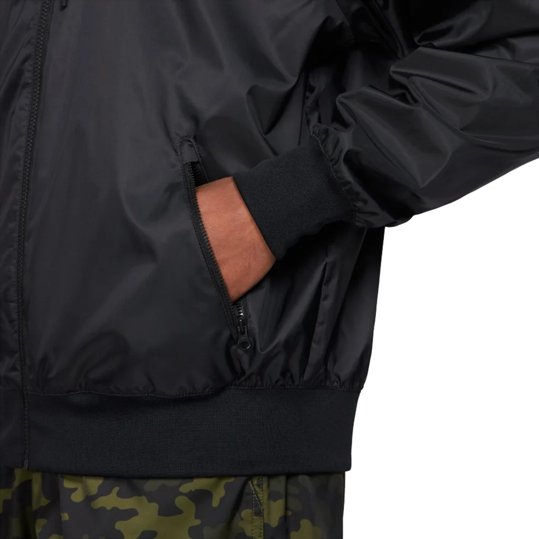 ND05_K1256-XXL DA0001 010 Kurtka męska Nike Sportswear Windrunner Jacket czarna DA0001 010 r.XXL
