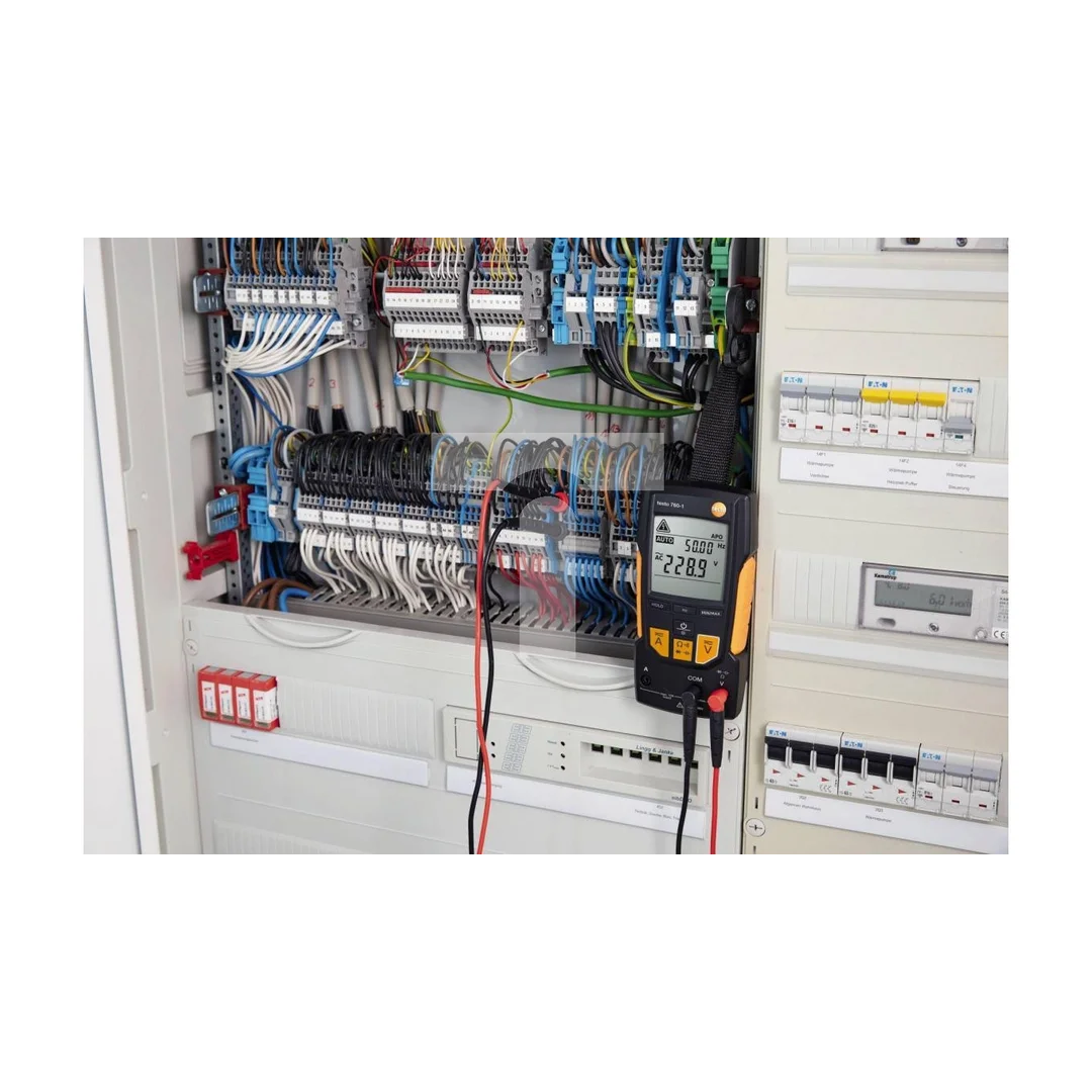 Multimetr cyfrowy / Miernik uniwersalny 0,1-600 VAC/DC, 0,1mA-10A AC/DC, 0,1-40 MOm / Made in Germany / Testo 760-1