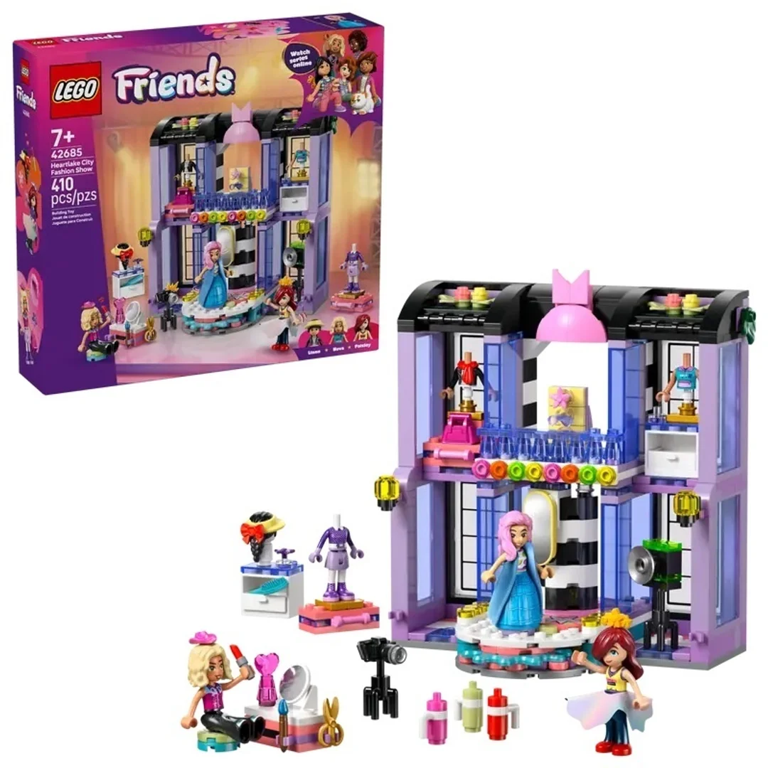 FRIENDS POKAZ MODY W HEARTLAKE
