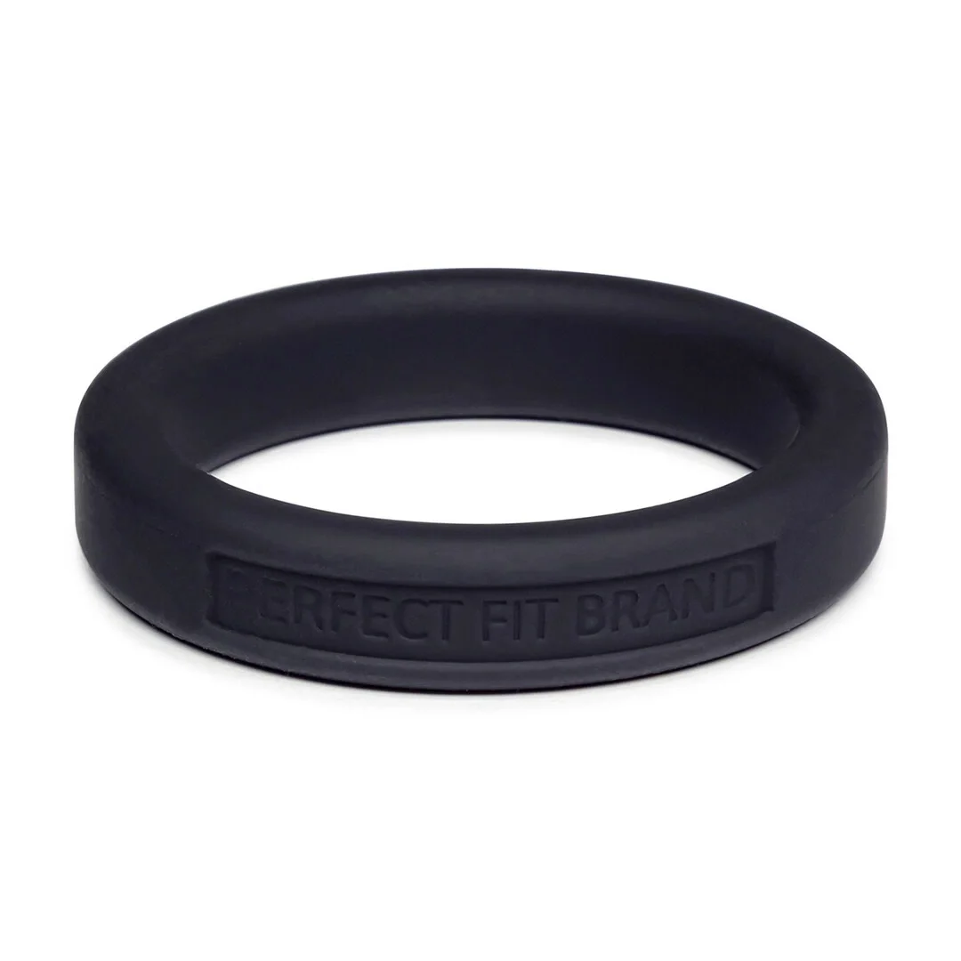 Perfect Fit Hefty Ring Classic silikonowy pierścień 4,4 cm czarny