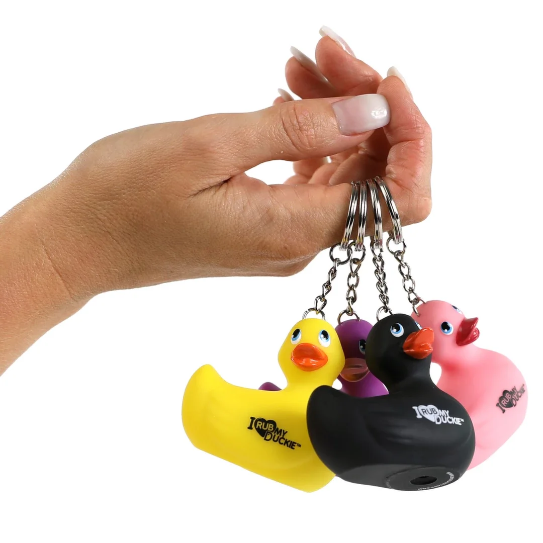 Big Teaze Toys I Rub My Duckie breloczek rożowy mini kaczuszka — zdjęcie 4