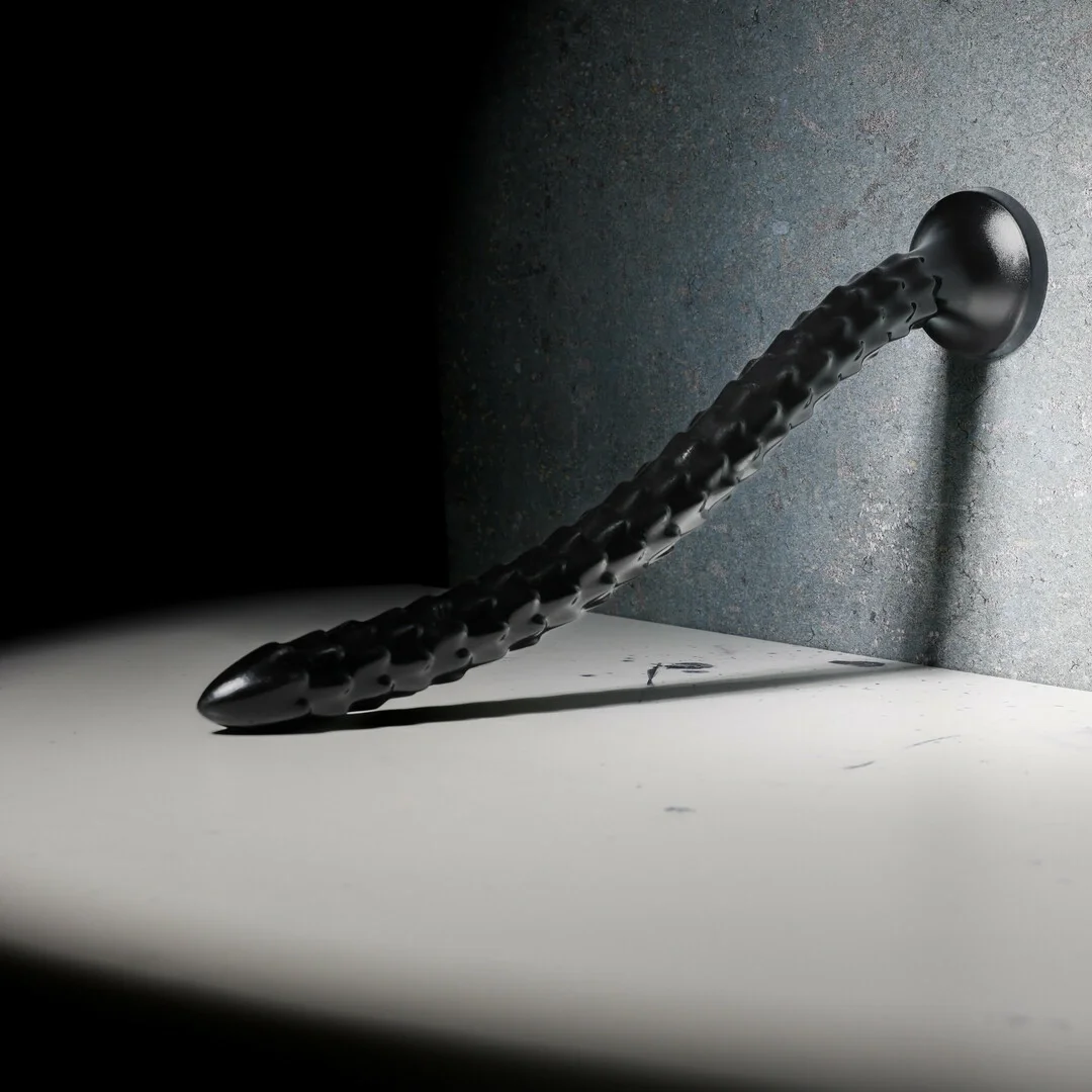 OUCH! Anal Snake 40 cm - elastyczny model z łuskowatą teksturą — zdjęcie 3
