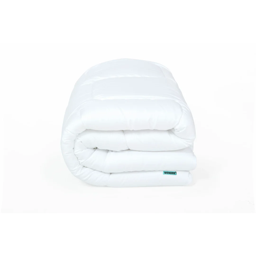 Kołdra Antibacterial 220x200 biała mikrofibra 1,30 kg Wendre