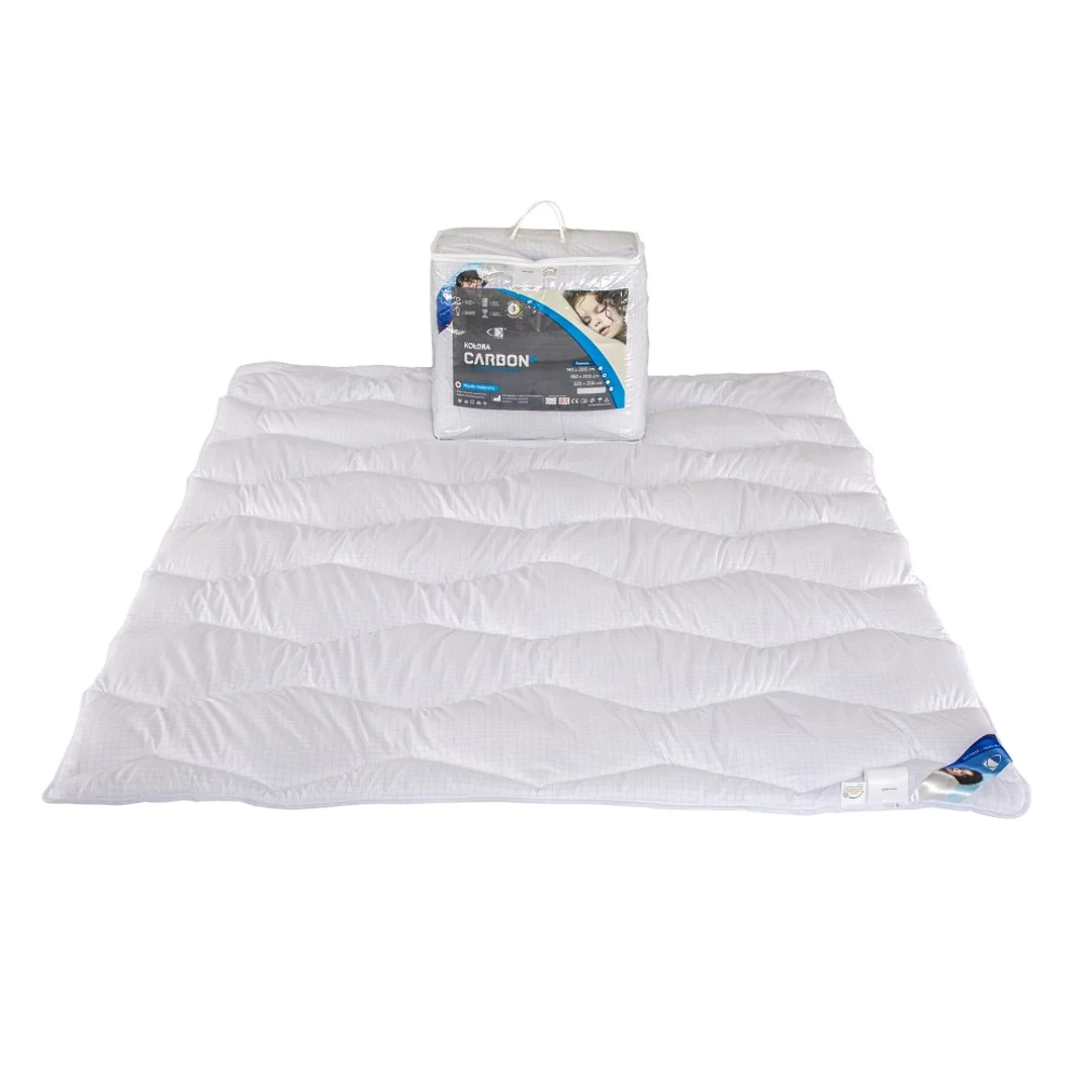 Kołdra antyalergiczna 140x200 Carbon Antystres 1,10 kg biała z włóknem węglowym AMW