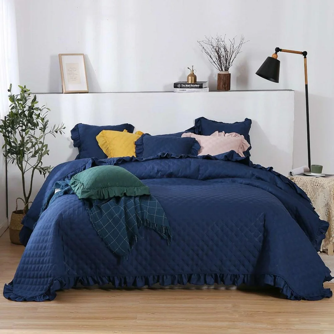 Narzuta z falbanką 160x220 Ruffy granatowa falbanka romby glamour dekoracyjna