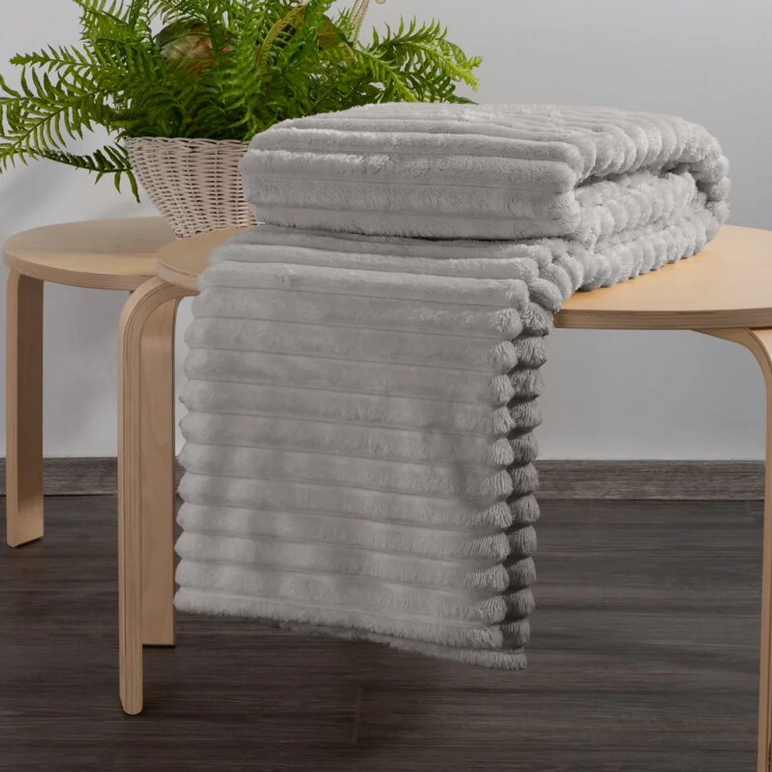 Koc narzuta 200x220 Soft beżowy z mikrofibry prążki D91 — zdjęcie 2