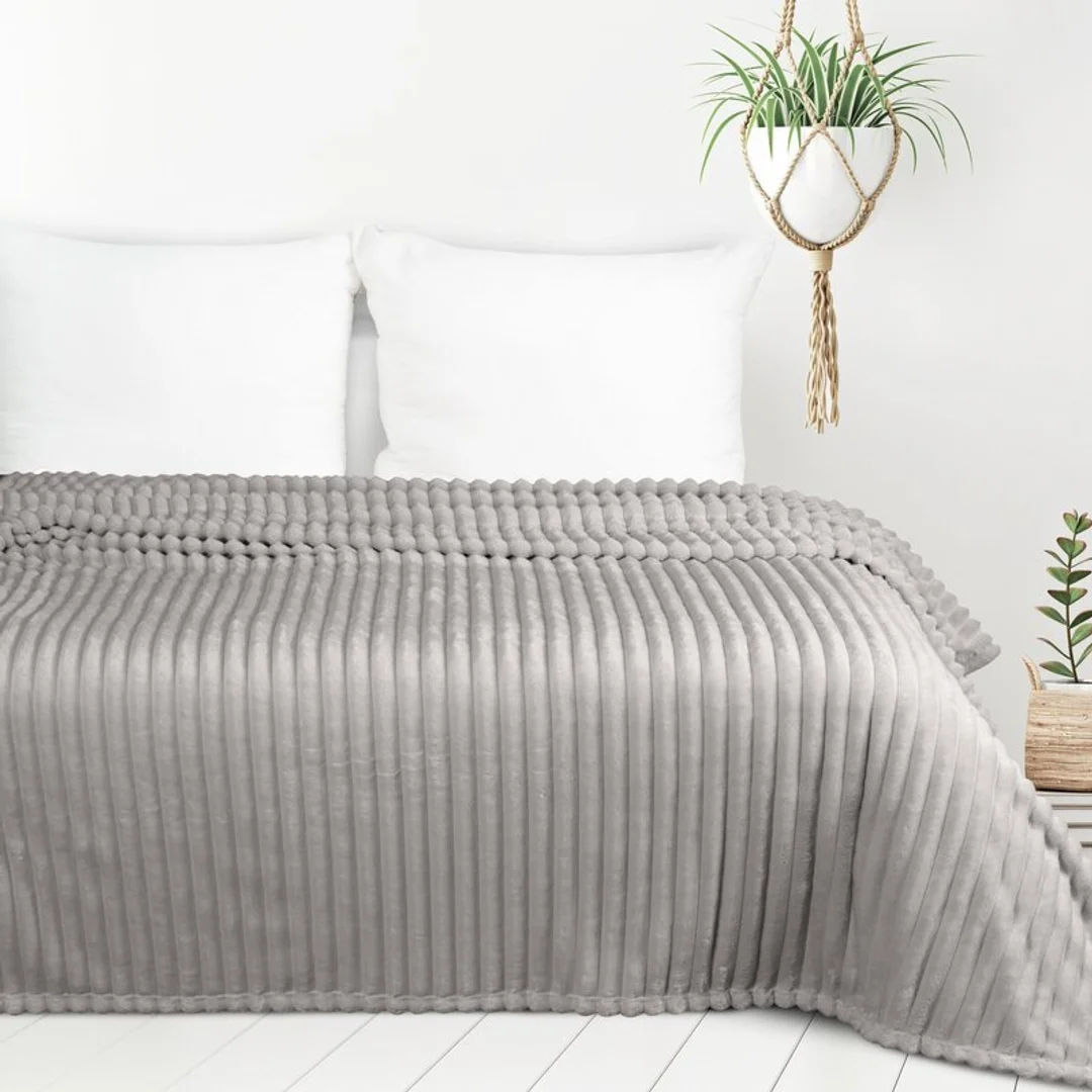 Koc narzuta 200x220 Soft beżowy z mikrofibry prążki D91 — zdjęcie 3