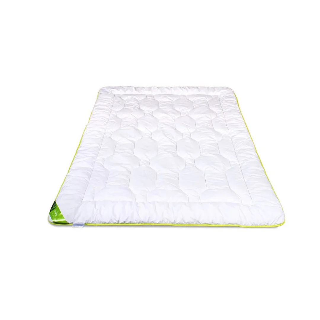 Kołdra antyalergiczna 135x200 Bamboo letnia 550 g biała AMZ — zdjęcie 2