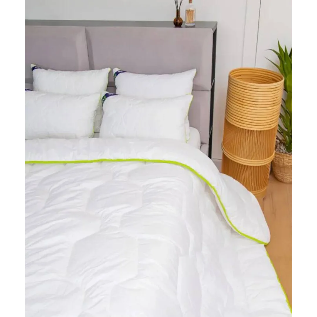 Kołdra antyalergiczna 155x200 Bamboo duo 1400 g biała AMZ — zdjęcie 9