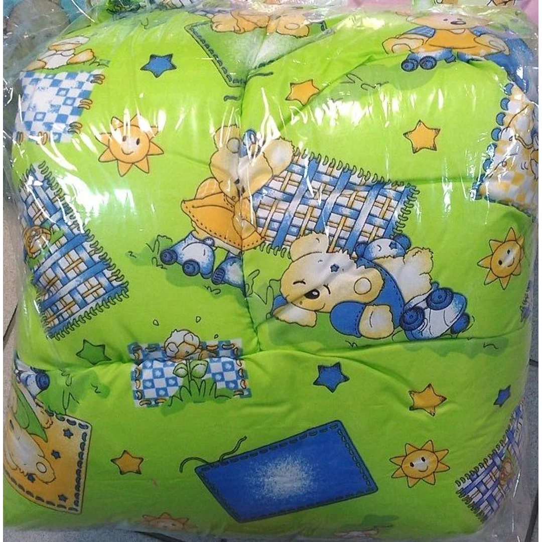 Kołdra dziecięca drukowana 110x140 + poduszka 50x60 Karo (kolor/wzór dobierany losowo) — zdjęcie 4