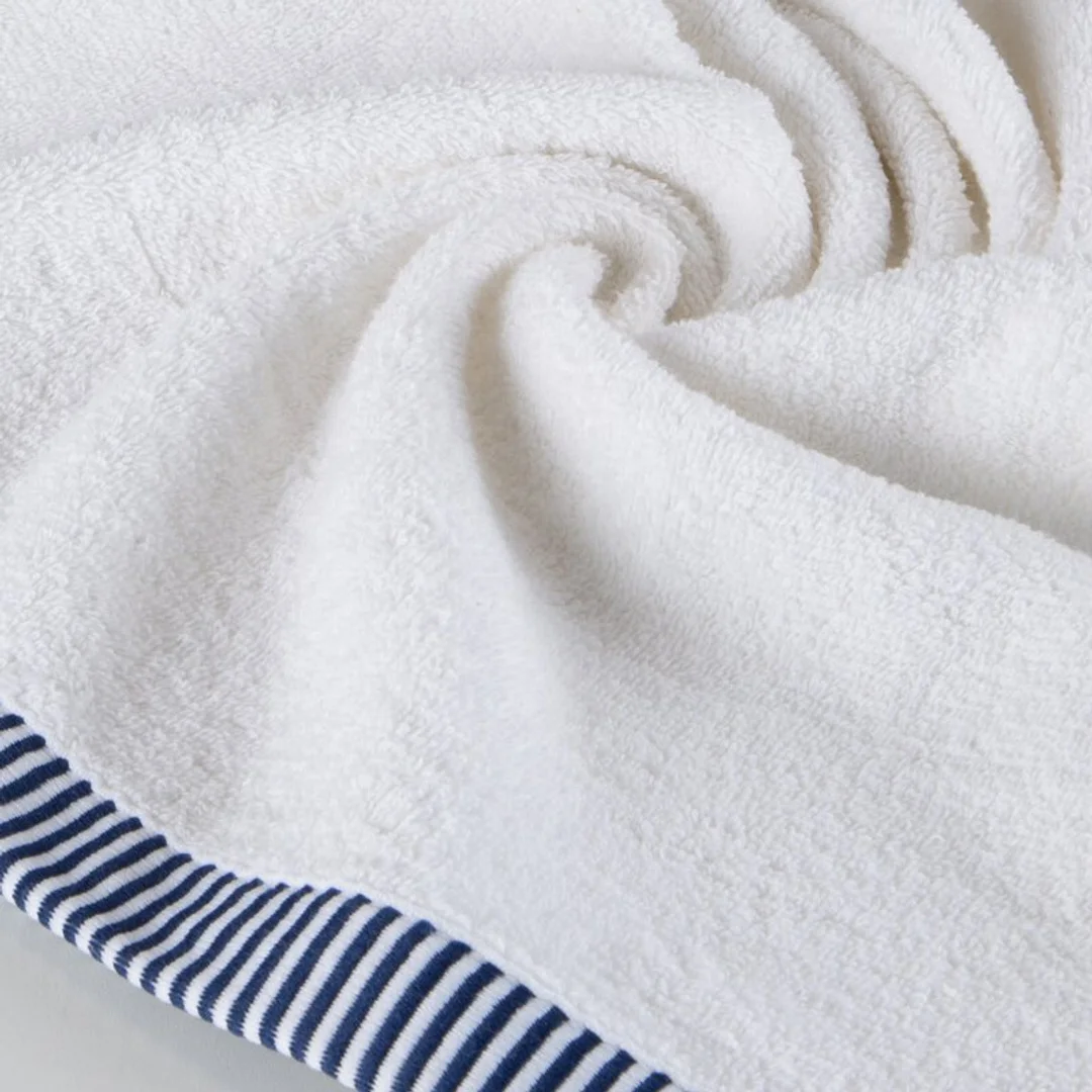 Komplet ręczników 2 szt Kos biały upominkowy frotte 450g/m2 Eurofirany — zdjęcie 8