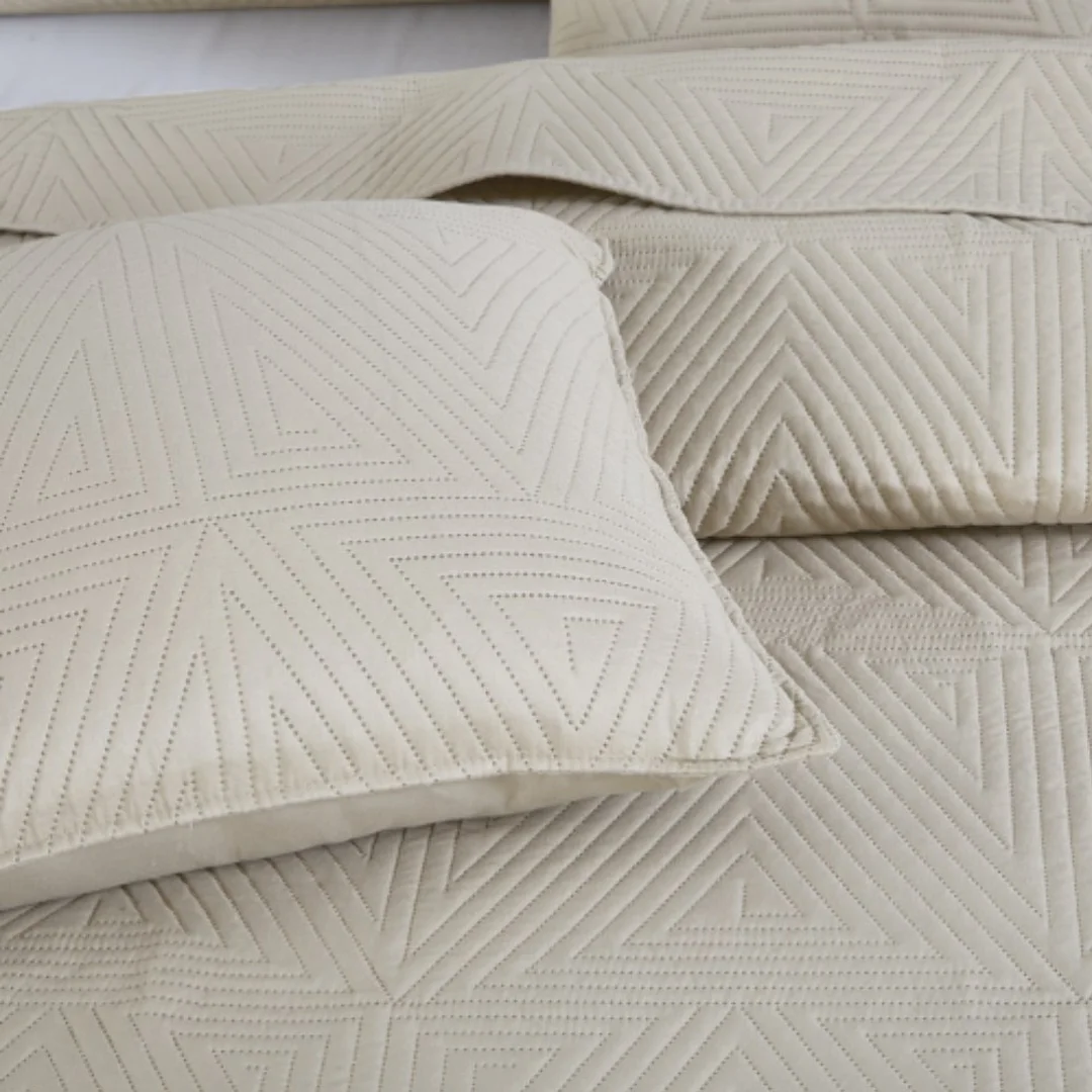 Narzuta dekoracyjna 140x200 Trio beżowa jasna geometryczna I25 — zdjęcie 4