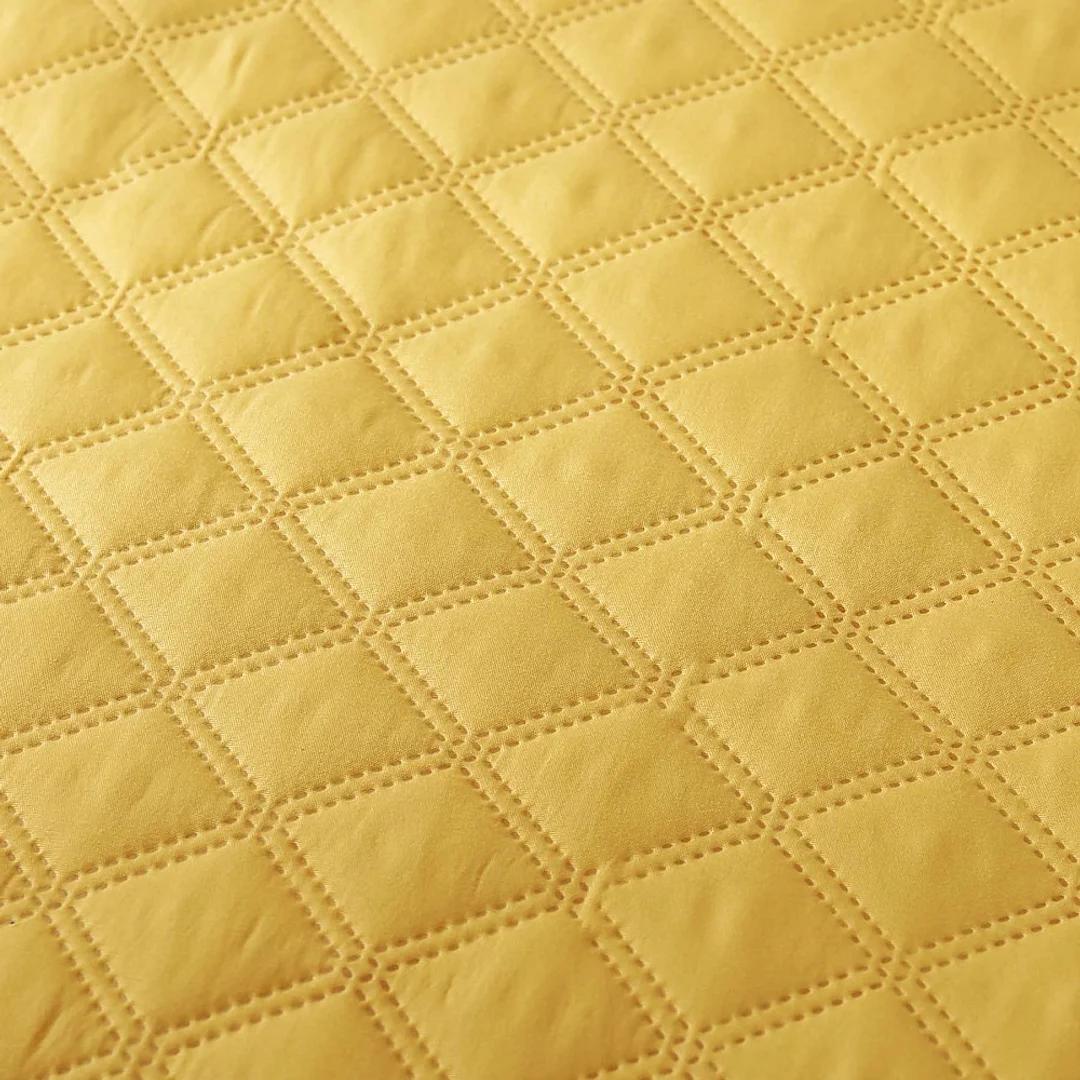 Narzuta z falbanką 140x200 Ruffy musztardowa falbanka romby glamour dekoracyjna I2 — zdjęcie 6