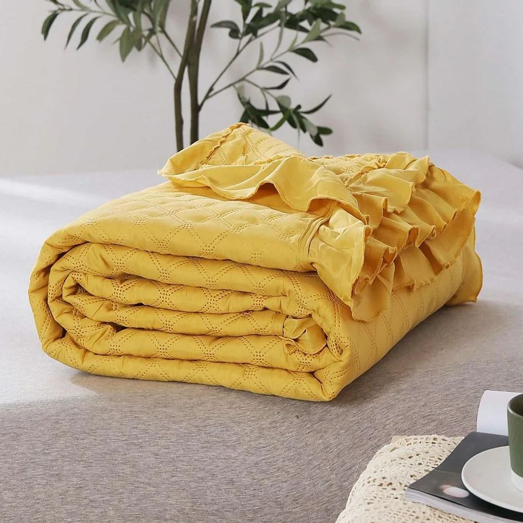 Narzuta z falbanką 160x220 Ruffy musztardowa Ruffy falbanka romby glamour dekoracyjna — zdjęcie 11