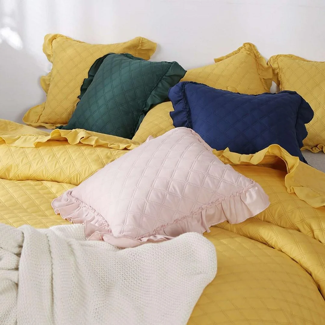 Narzuta z falbanką 160x220 Ruffy musztardowa Ruffy falbanka romby glamour dekoracyjna — zdjęcie 8