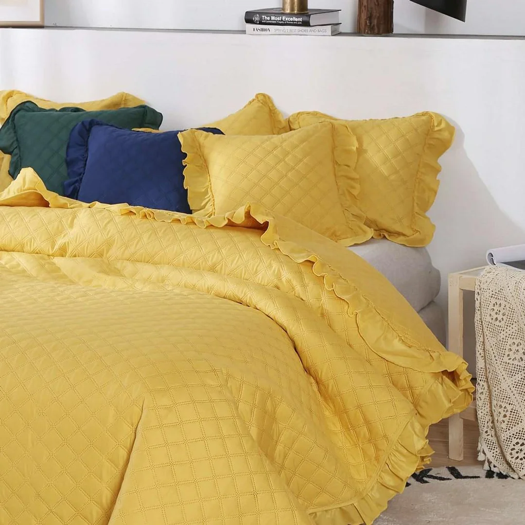 Narzuta z falbanką 160x220 Ruffy musztardowa Ruffy falbanka romby glamour dekoracyjna — zdjęcie 10