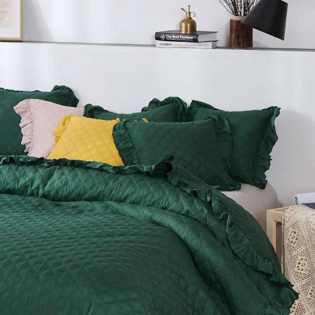 Narzuta z falbanką 160x220 Ruffy zielona butelkowa falbanka romby glamour dekoracyjna — zdjęcie 5