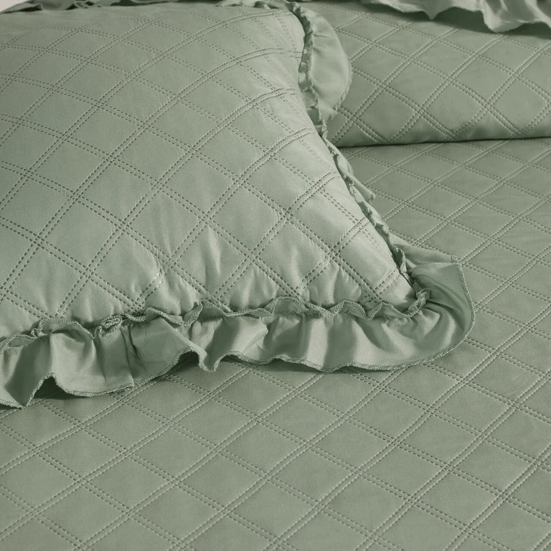 Narzuta z falbanką 240x220 Ruffy szałwiowa falbanka romby glamour dekoracyjna I2 — zdjęcie 3
